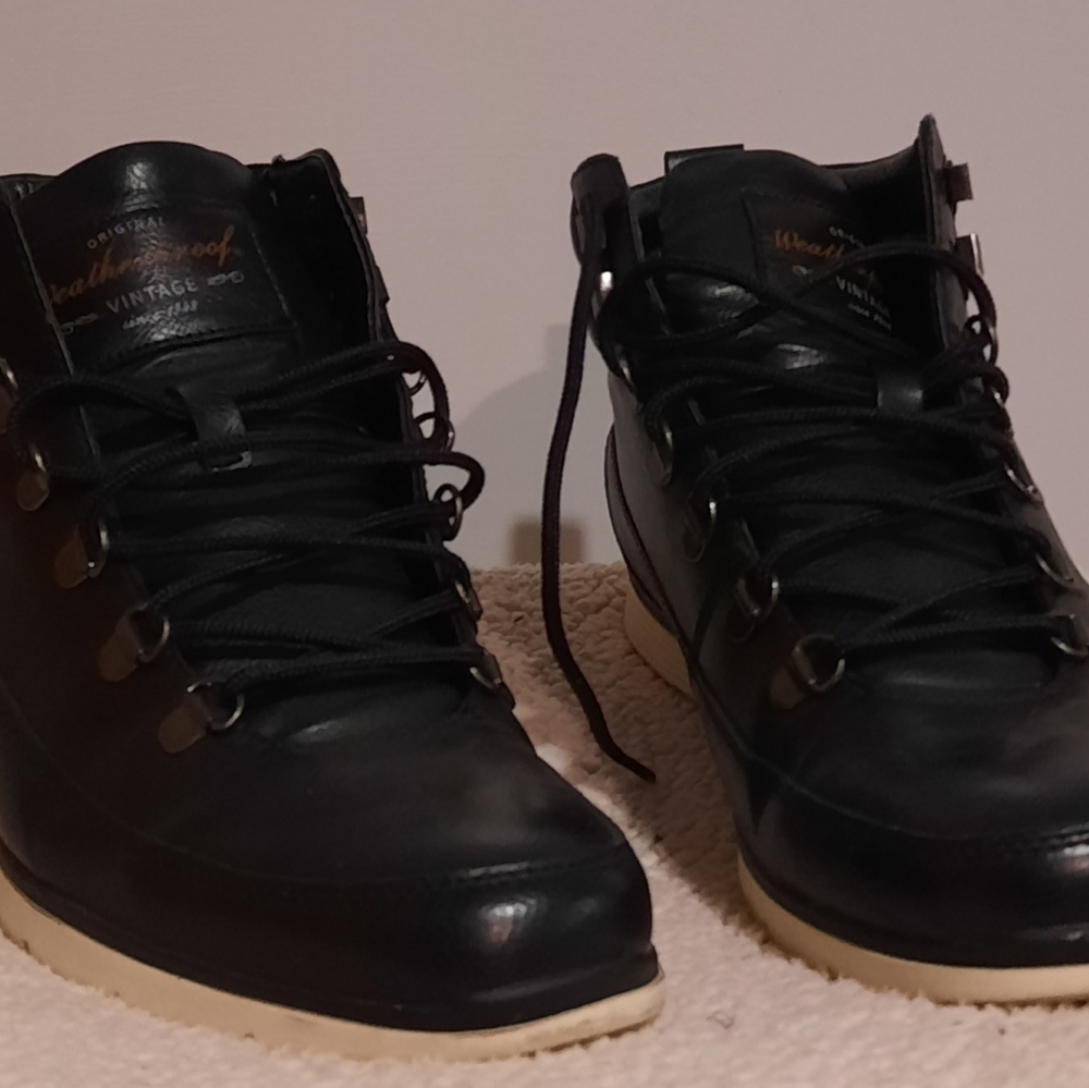 Men's Black Boots